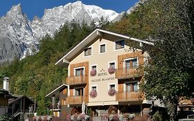 Hotel La Vallee Blanche