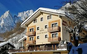 Hotel La Vallee Blanche